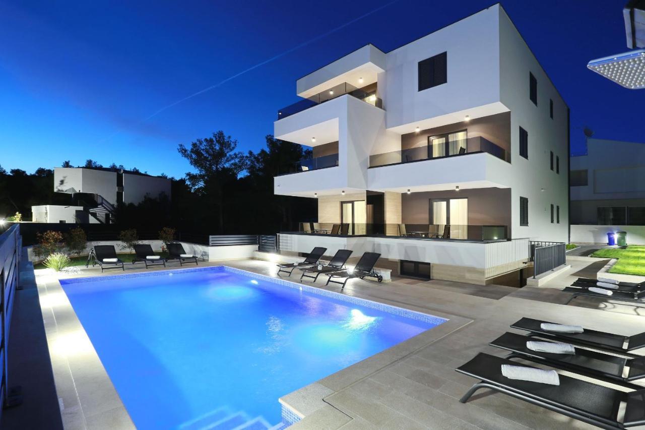 Villa Ankora 2 With Heated Pool Biograd Na Moru Eksteriør billede