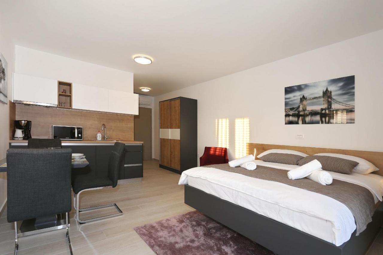 Villa Ankora 2 With Heated Pool Biograd Na Moru Eksteriør billede