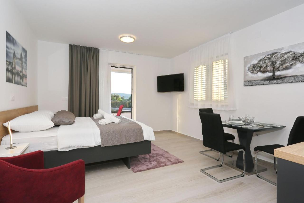 Villa Ankora 2 With Heated Pool Biograd Na Moru Eksteriør billede