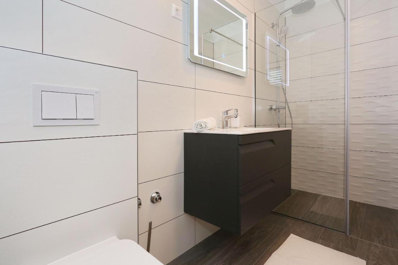 Villa Ankora 2 With Heated Pool Biograd Na Moru Eksteriør billede