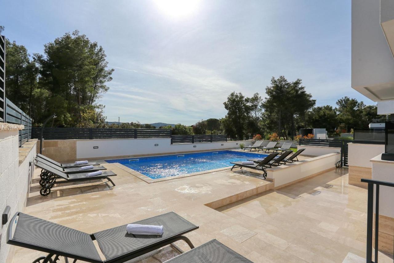 Villa Ankora 2 With Heated Pool Biograd Na Moru Eksteriør billede