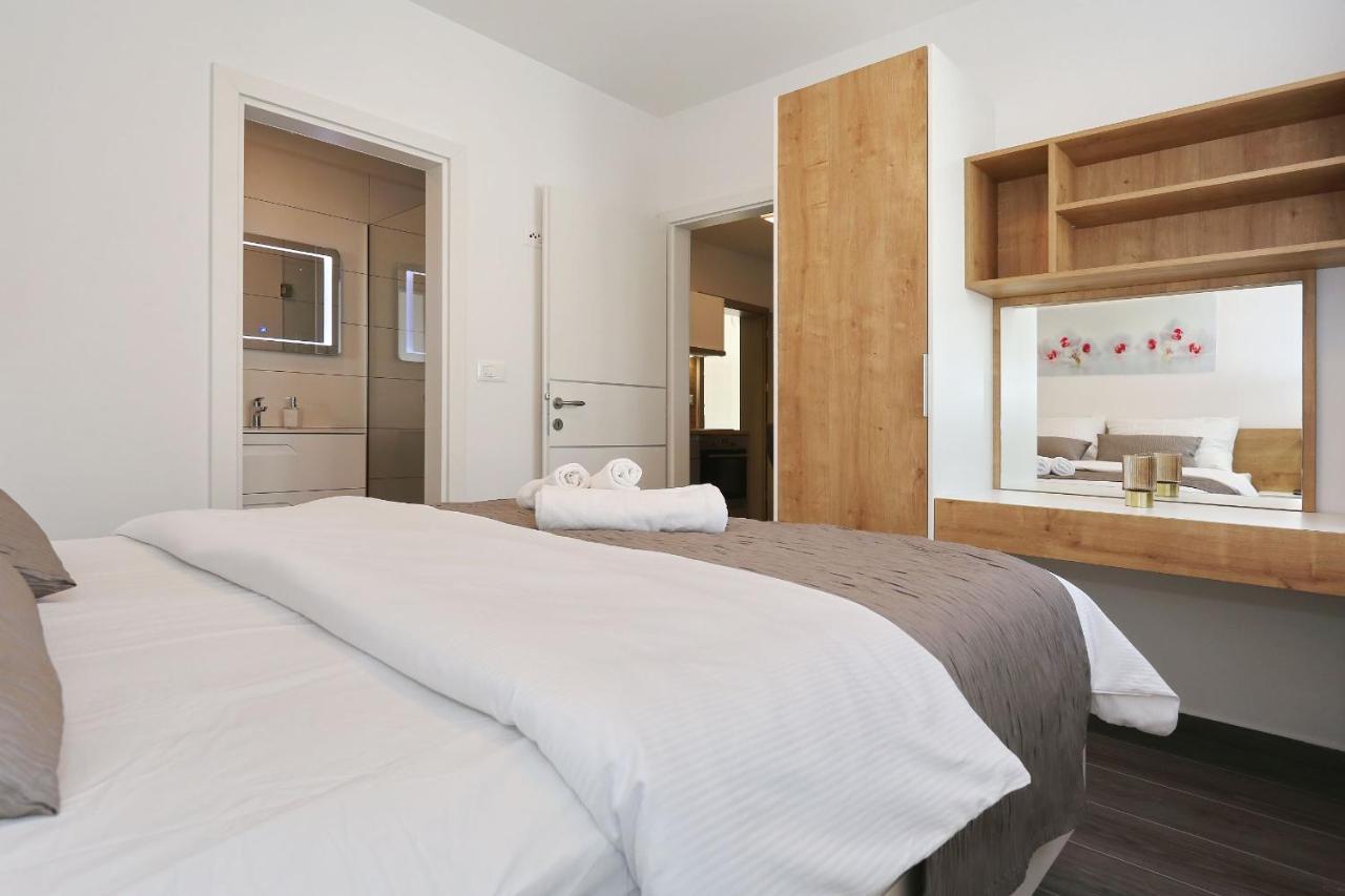 Villa Ankora 2 With Heated Pool Biograd Na Moru Eksteriør billede