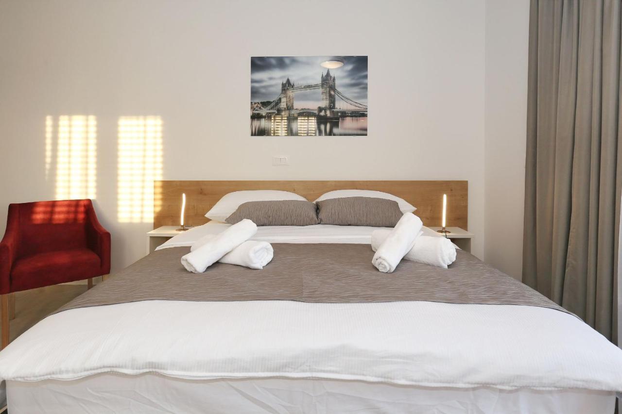Villa Ankora 2 With Heated Pool Biograd Na Moru Eksteriør billede