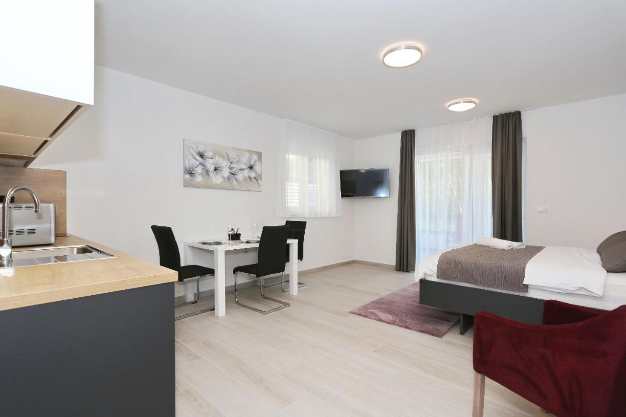 Villa Ankora 2 With Heated Pool Biograd Na Moru Eksteriør billede