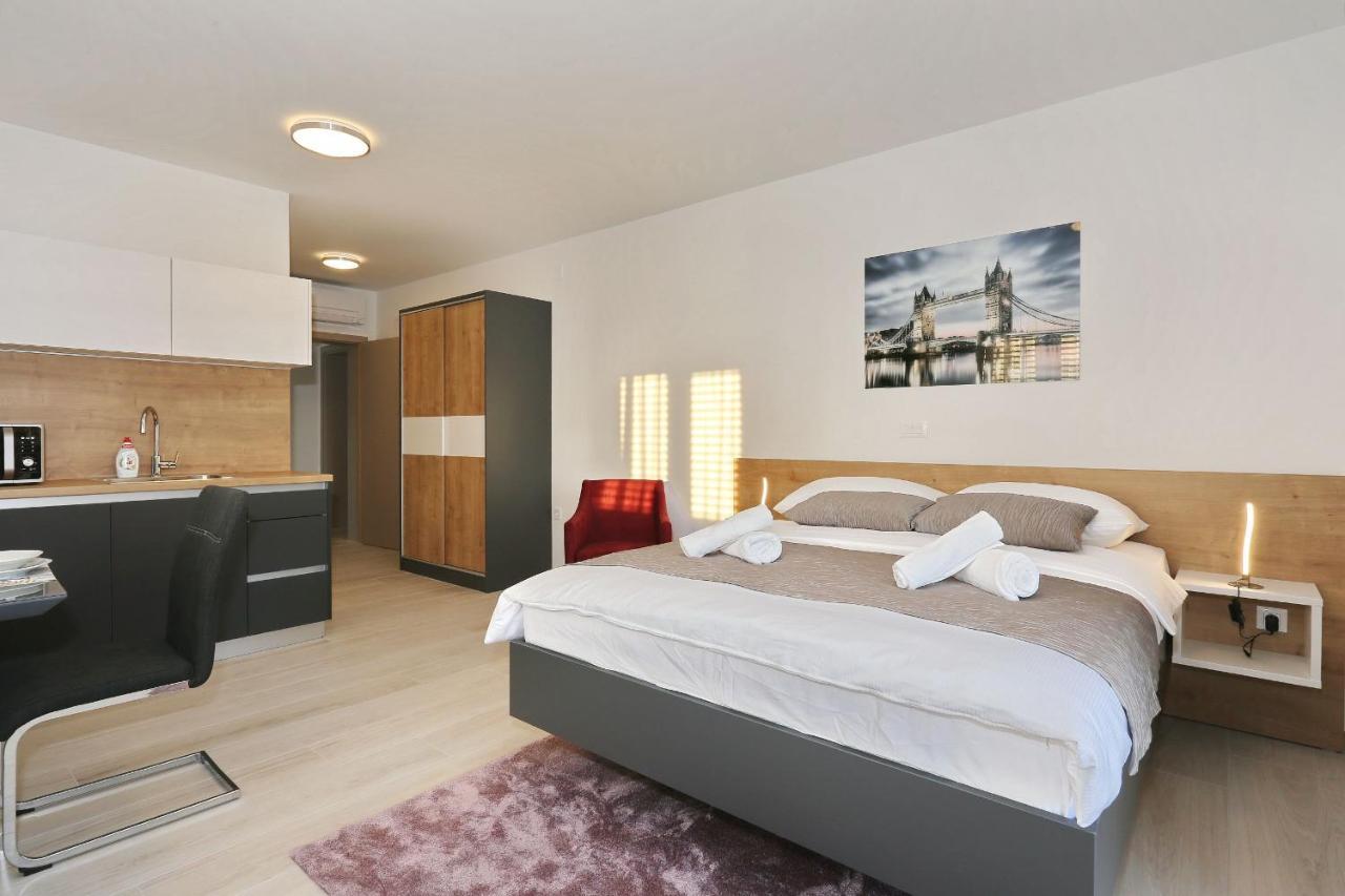 Villa Ankora 2 With Heated Pool Biograd Na Moru Eksteriør billede