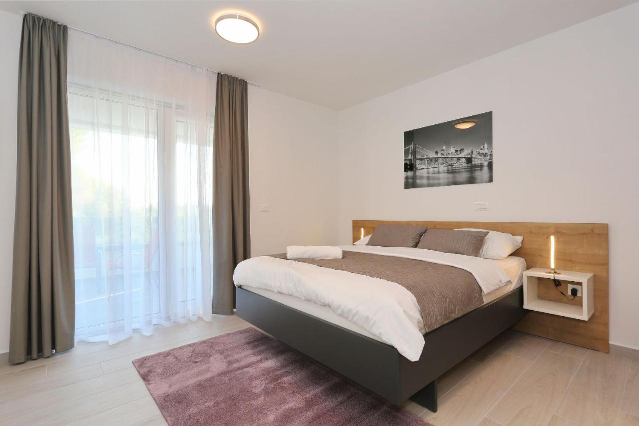 Villa Ankora 2 With Heated Pool Biograd Na Moru Eksteriør billede